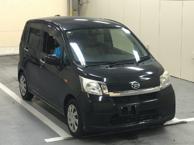 DAIHATSU MOVE — фото