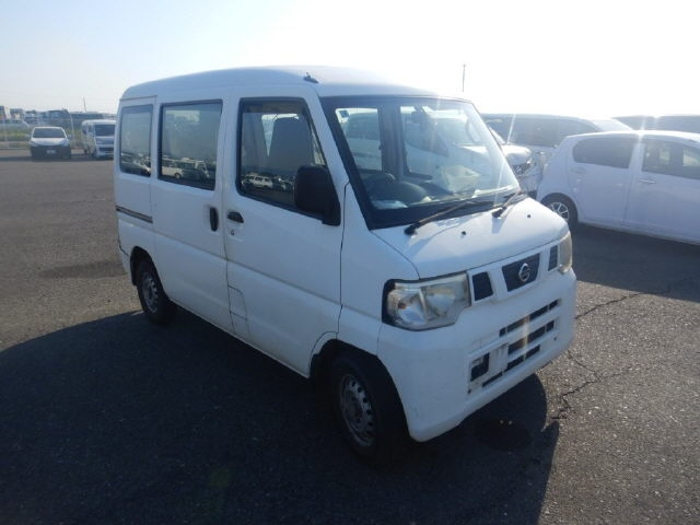 NISSAN CLIPPER — фото