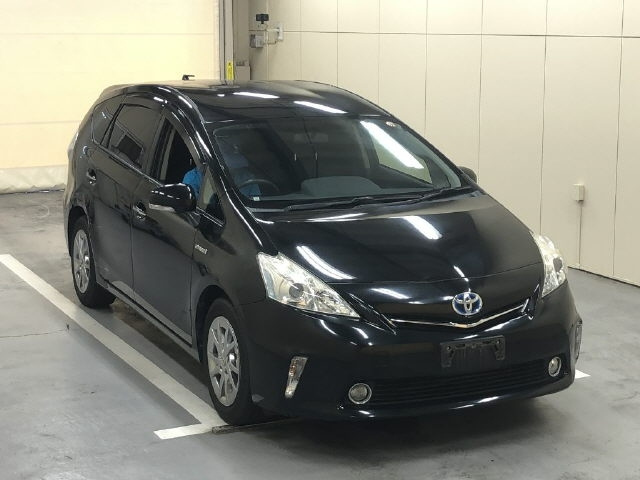 TOYOTA PRIUS — фото