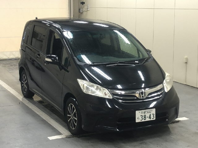 HONDA FREED — фото
