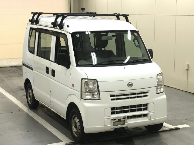 NISSAN CLIPPER — фото