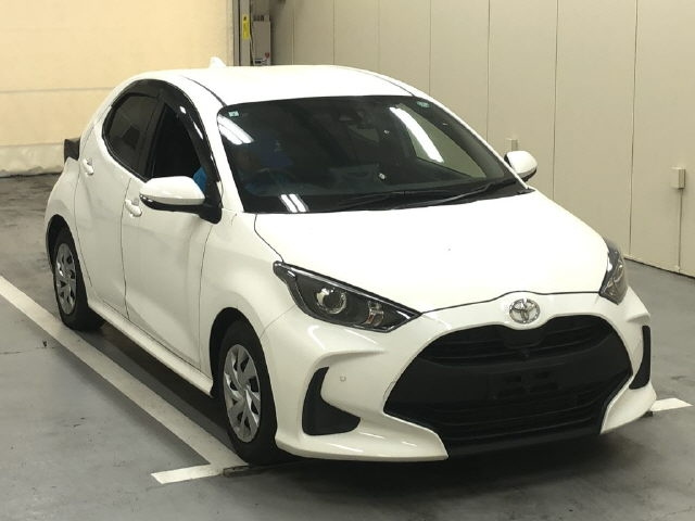 TOYOTA YARIS — фото