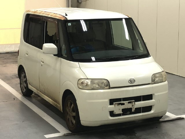DAIHATSU TANTO — фото