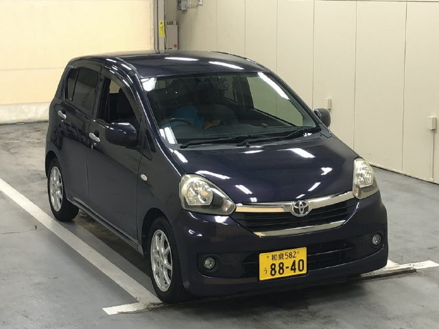 TOYOTA PIXIS — фото