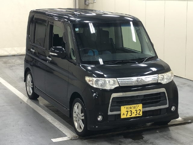 DAIHATSU TANTO — фото