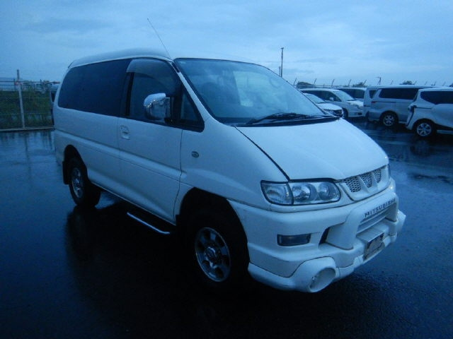 MITSUBISHI DELICA — фото