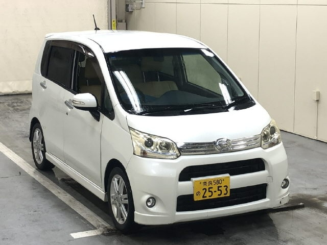 DAIHATSU MOVE — фото
