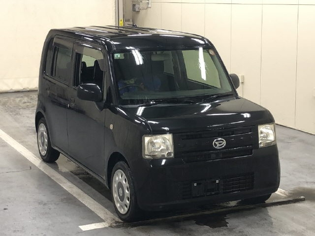 DAIHATSU MOVE — фото