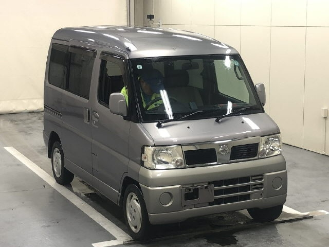 NISSAN CLIPPER — фото