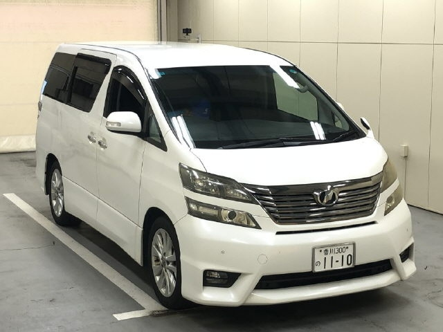 TOYOTA VELLFIRE — фото