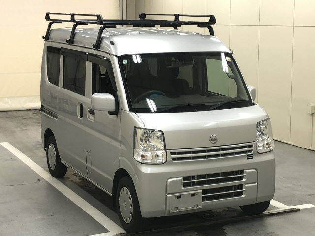 NISSAN CLIPPER — фото