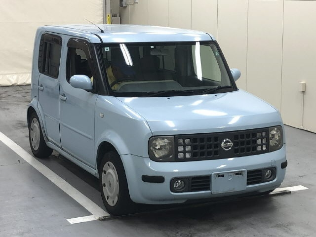 NISSAN CUBE — фото
