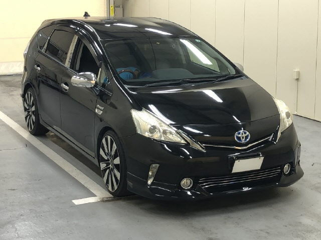 TOYOTA PRIUS — фото
