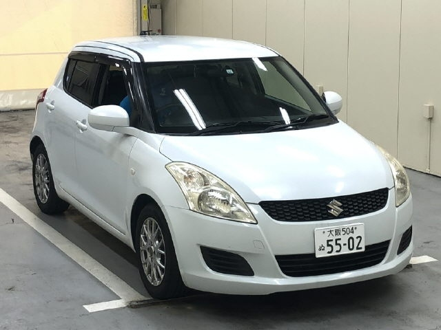 SUZUKI SWIFT — фото
