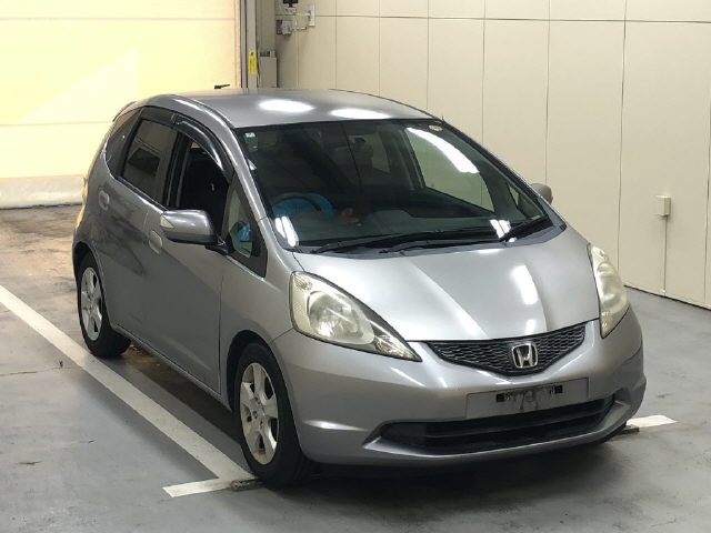 HONDA FIT — фото