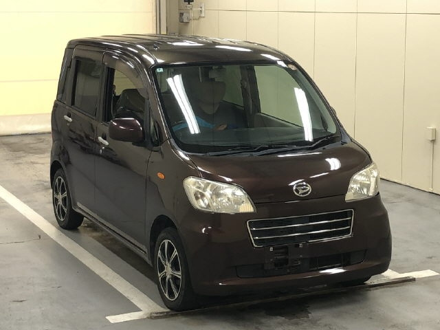 DAIHATSU TANTO — фото