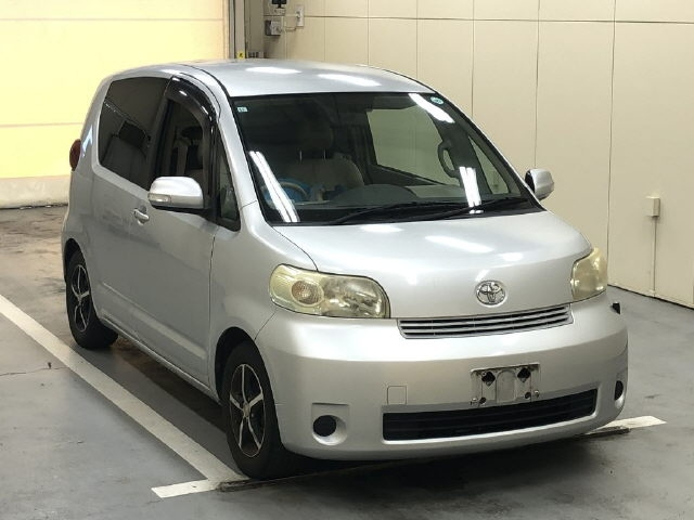 TOYOTA PORTE — фото