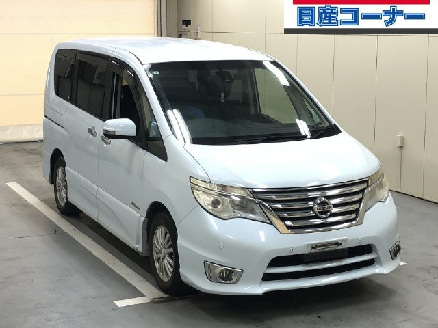 NISSAN SERENA
