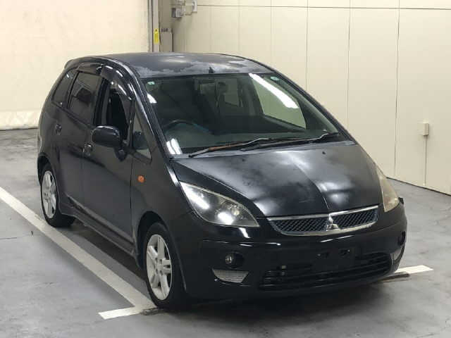 MITSUBISHI COLT — фото