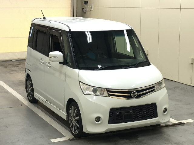 NISSAN ROOX