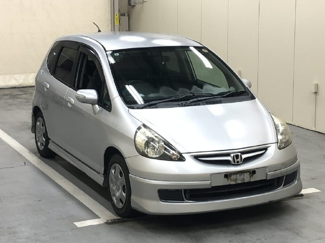 HONDA FIT — фото
