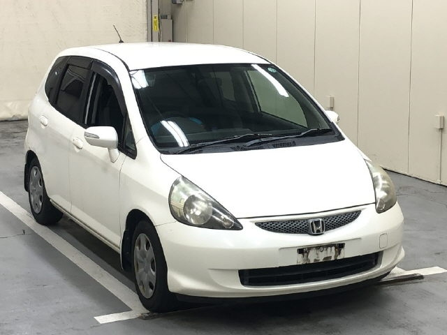 HONDA FIT — фото