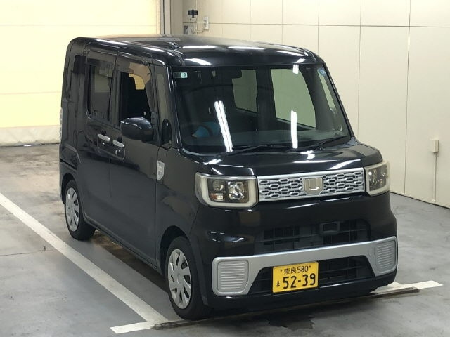 DAIHATSU WAKE — фото