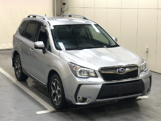 SUBARU FORESTER — фото