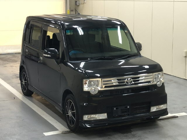TOYOTA PIXIS — фото