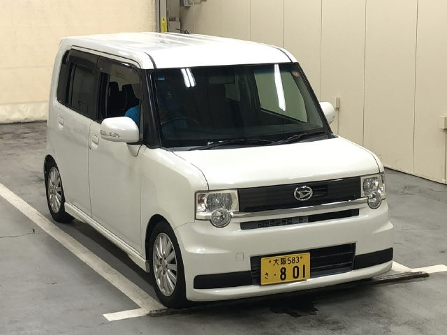 DAIHATSU MOVE — фото