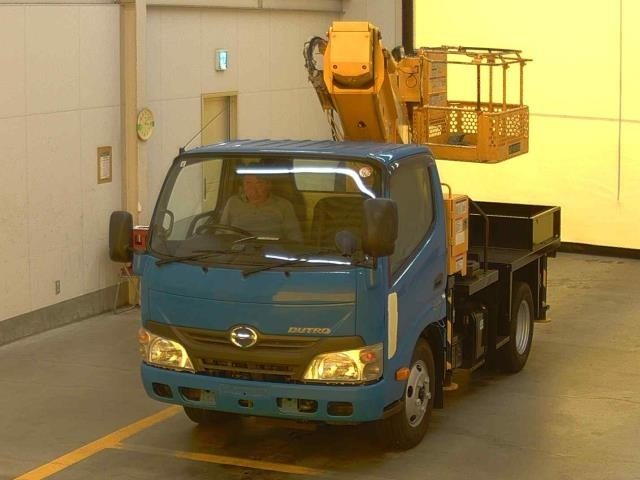 HINO DUTRO — фото