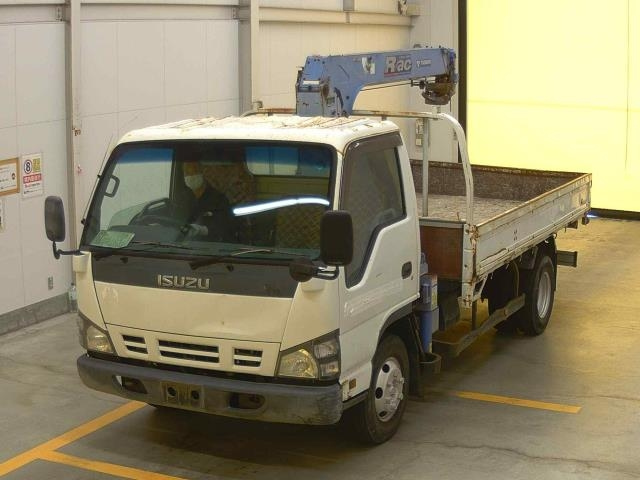 ISUZU ELF — фото