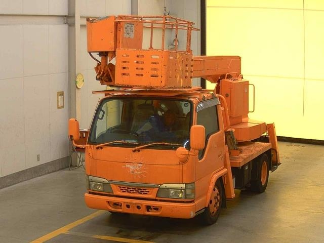ISUZU ELF — фото