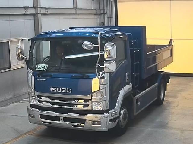 ISUZU FORWARD — фото