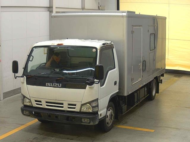 ISUZU ELF — фото