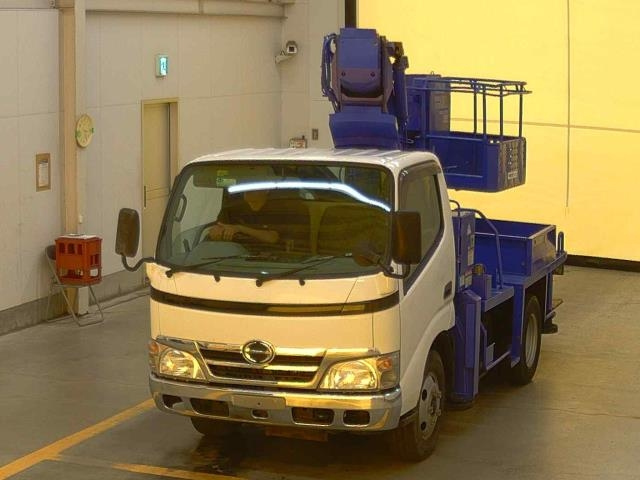 HINO DUTRO — фото