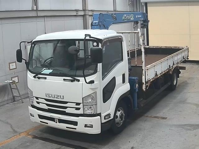 ISUZU FORWARD — фото