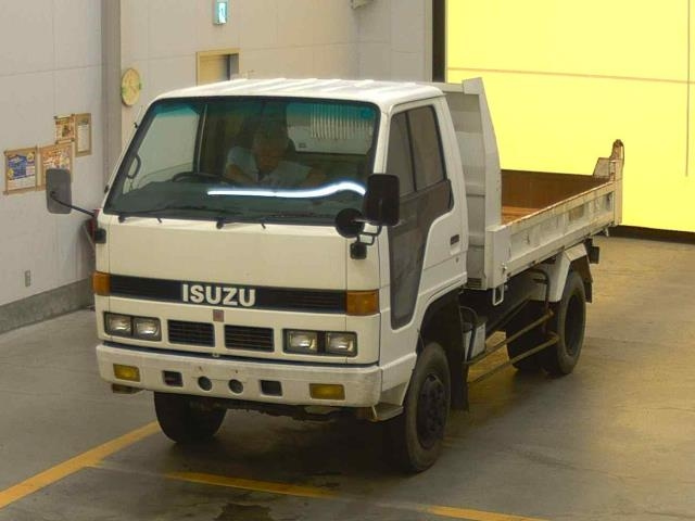 ISUZU ELF — фото