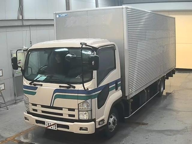 ISUZU FORWARD — фото