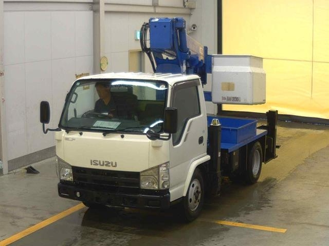ISUZU ELF — фото