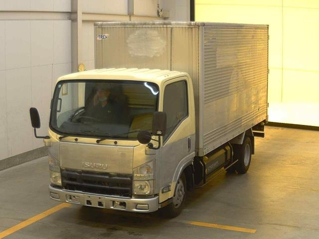 ISUZU ELF — фото