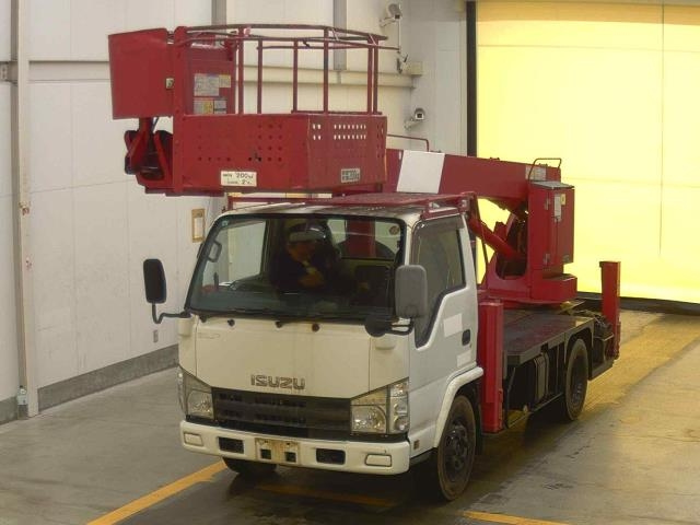 ISUZU ELF — фото