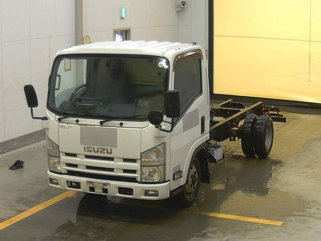 ISUZU ELF — фото