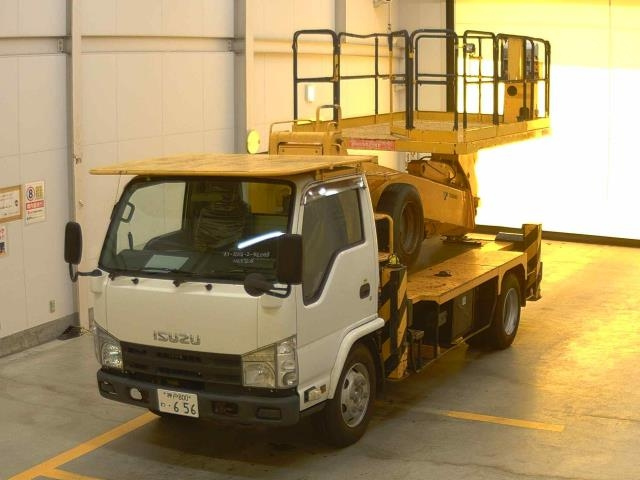 ISUZU ELF — фото