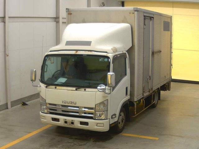 ISUZU ELF — фото