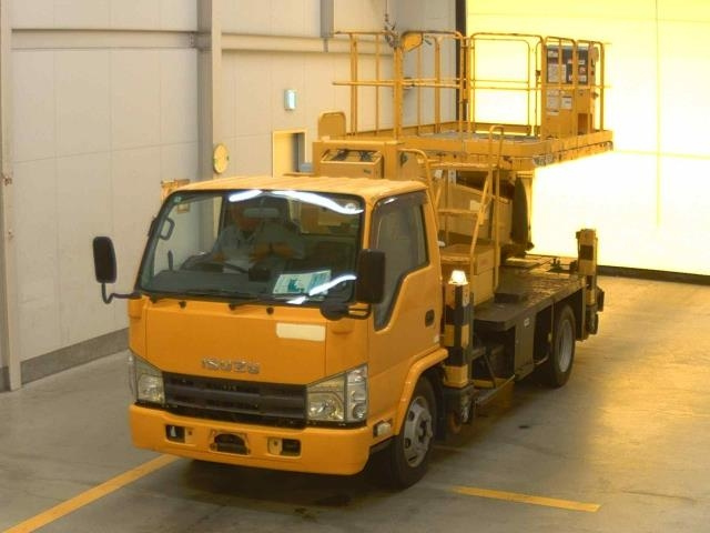 ISUZU ELF — фото