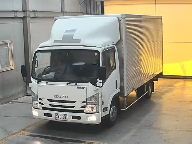 ISUZU ELF — фото