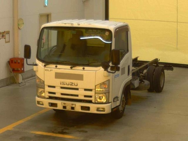 ISUZU ELF — фото