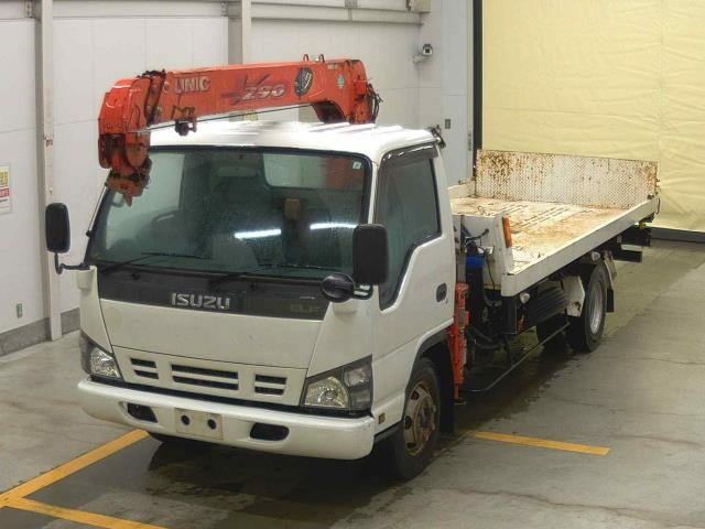 ISUZU ELF — фото