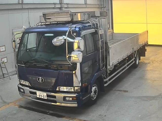 NISSAN CONDOR — фото